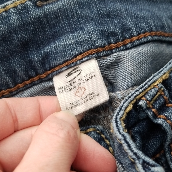 Silver bootcut jeans. 27x33 - Picture 4 of 7